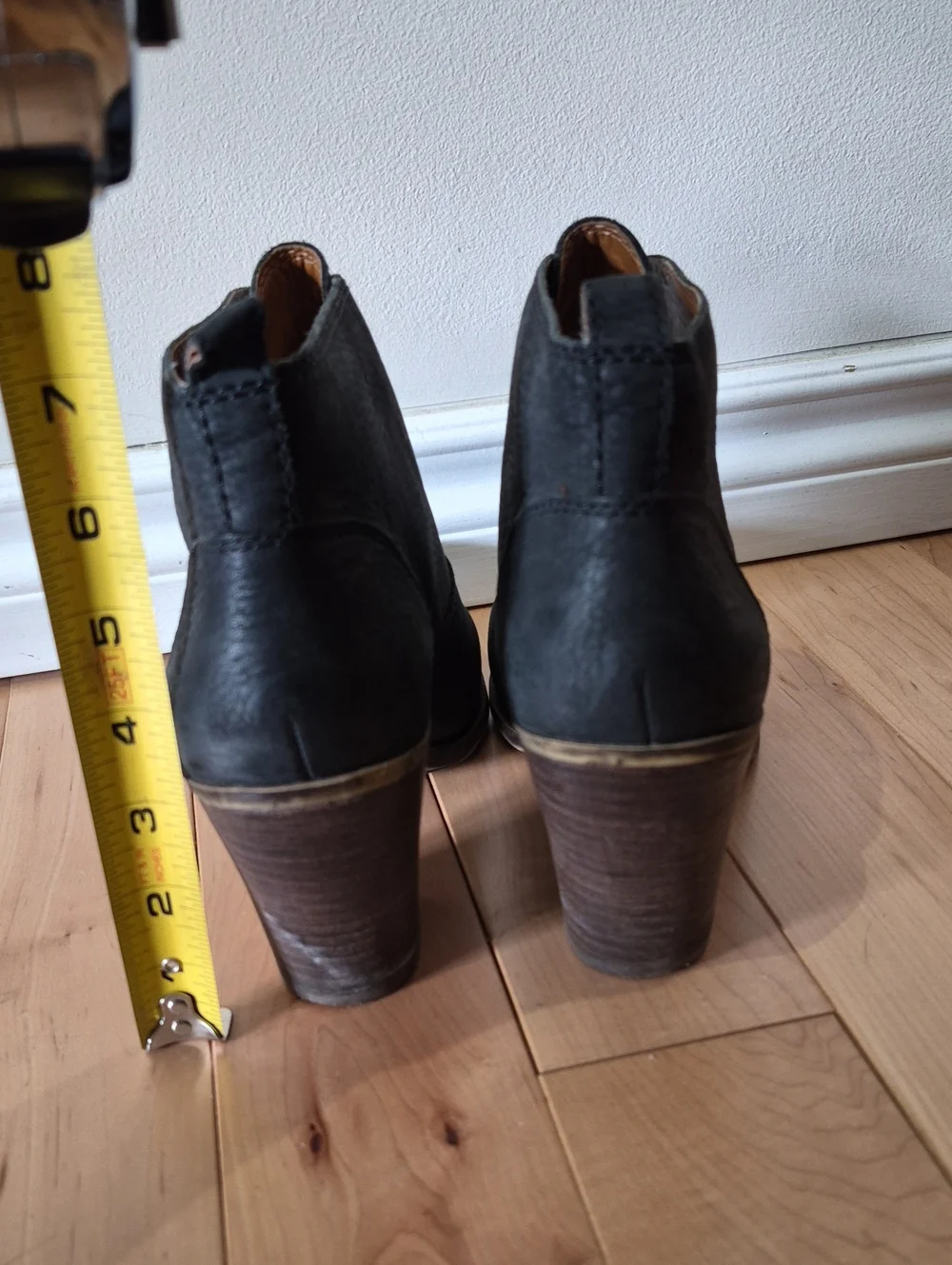 Lucky Brand Women's Size 9.5 Black Leather Ankle Booties with Stacked Heel - Picture 5 of 8